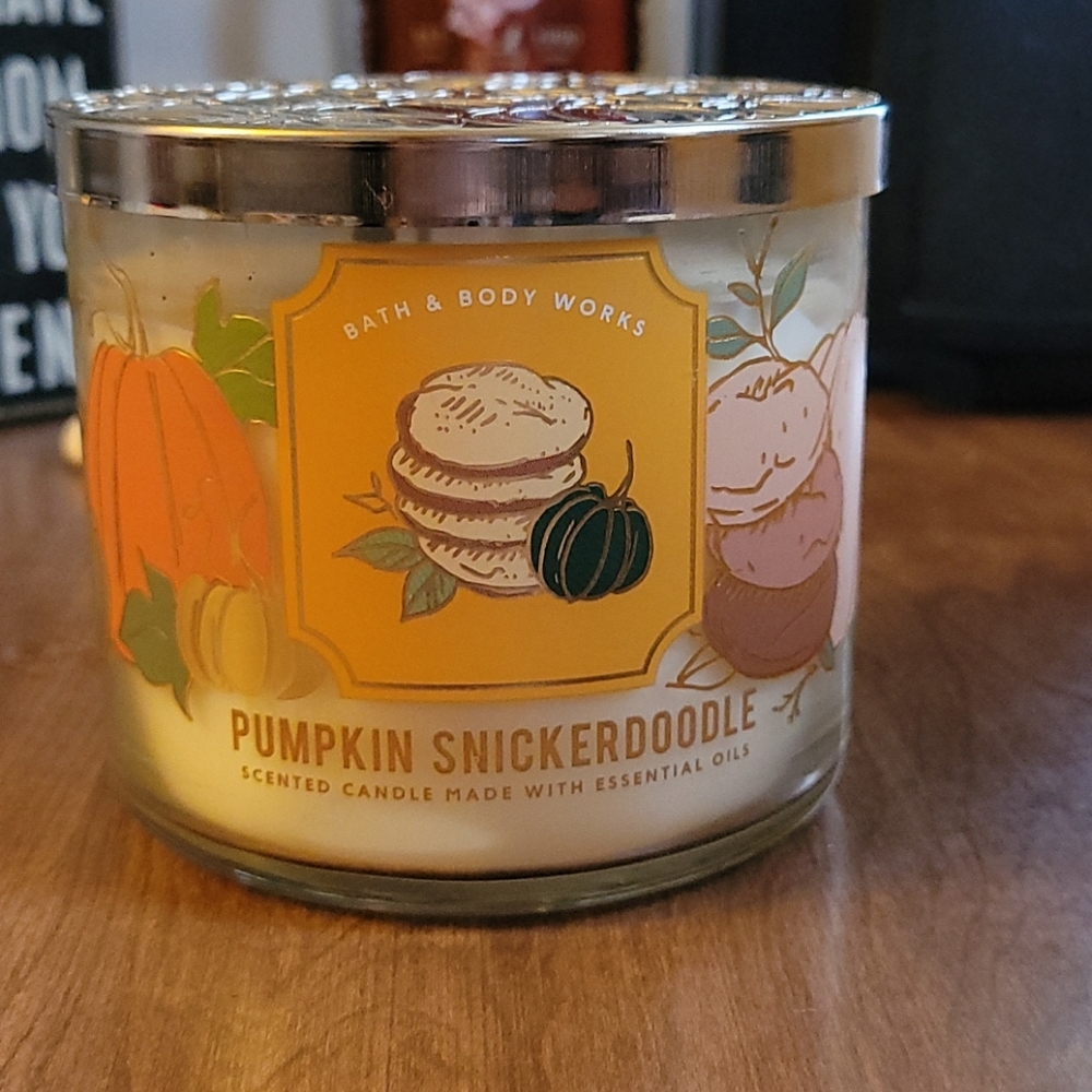 Bath & Body Works-Pumpkin Snickerdoodle candle